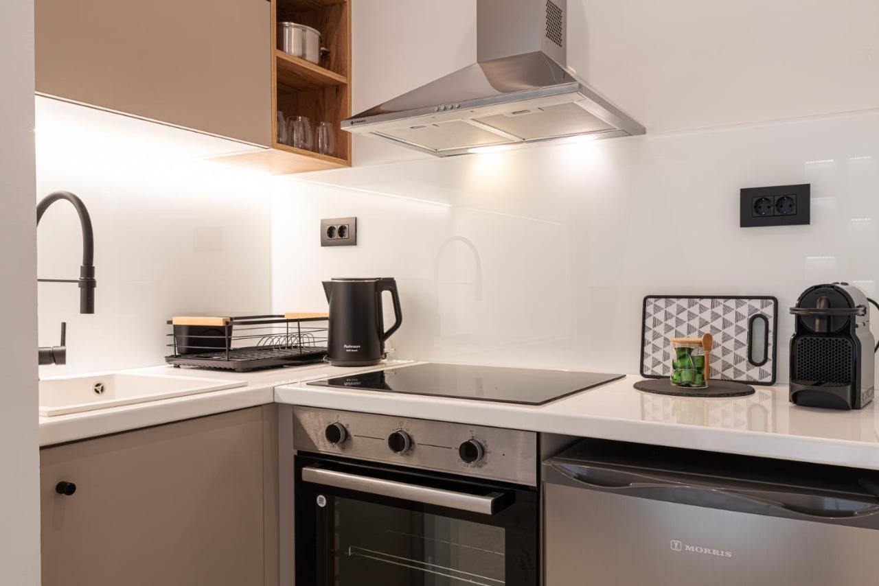Uranus Apartment Heraklion  Bagian luar foto