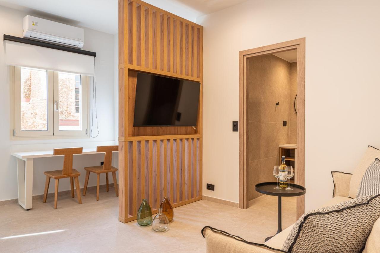 Uranus Apartment Heraklion  Bagian luar foto
